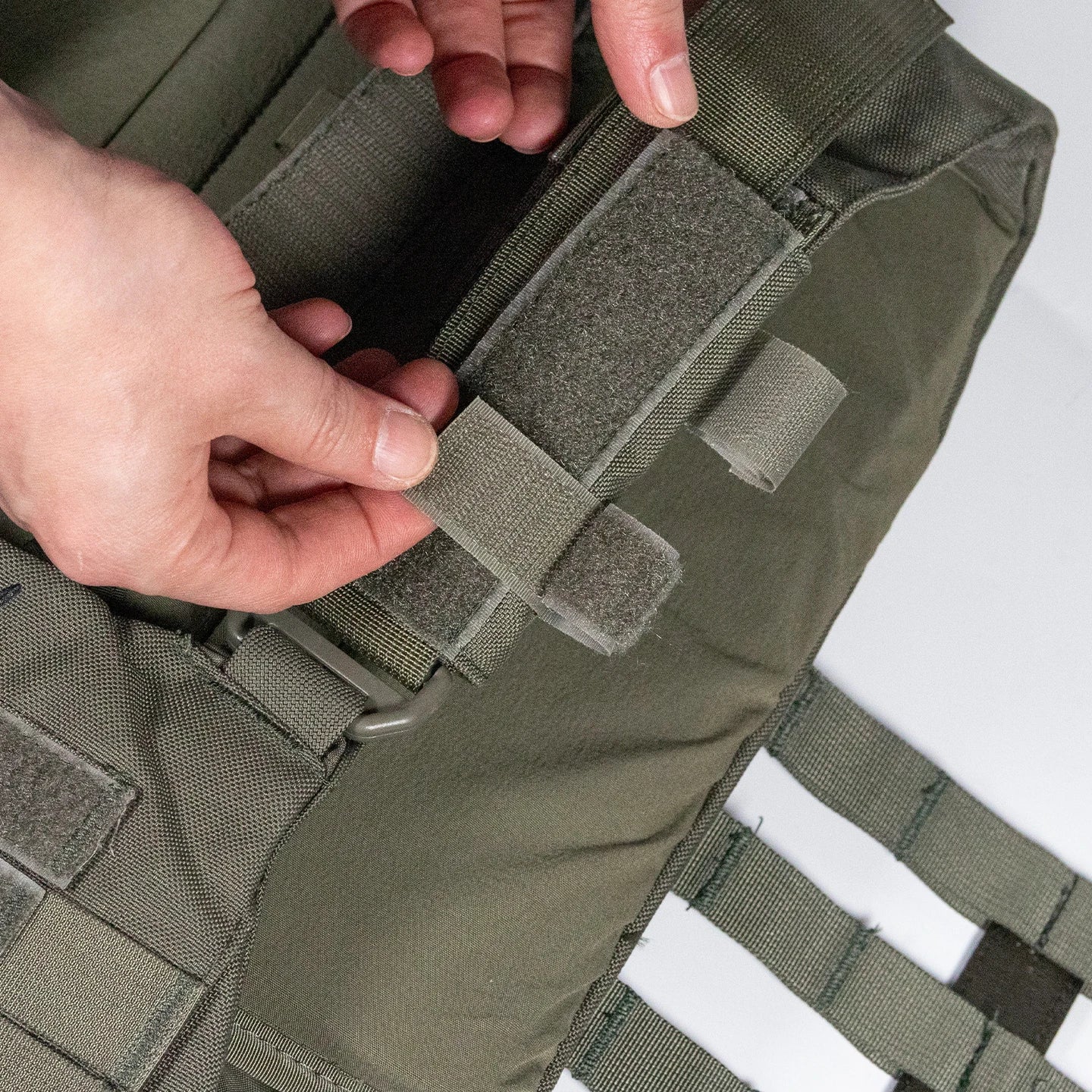 1000D IR Flame Resistant Tactical Plate Carrier Vest – Quick Release MOLLE Compatible