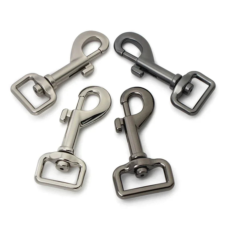 Heavy Duty Auto-Locking Carabiner Dog Leash Clip – Swivel Rotating Pet Hook