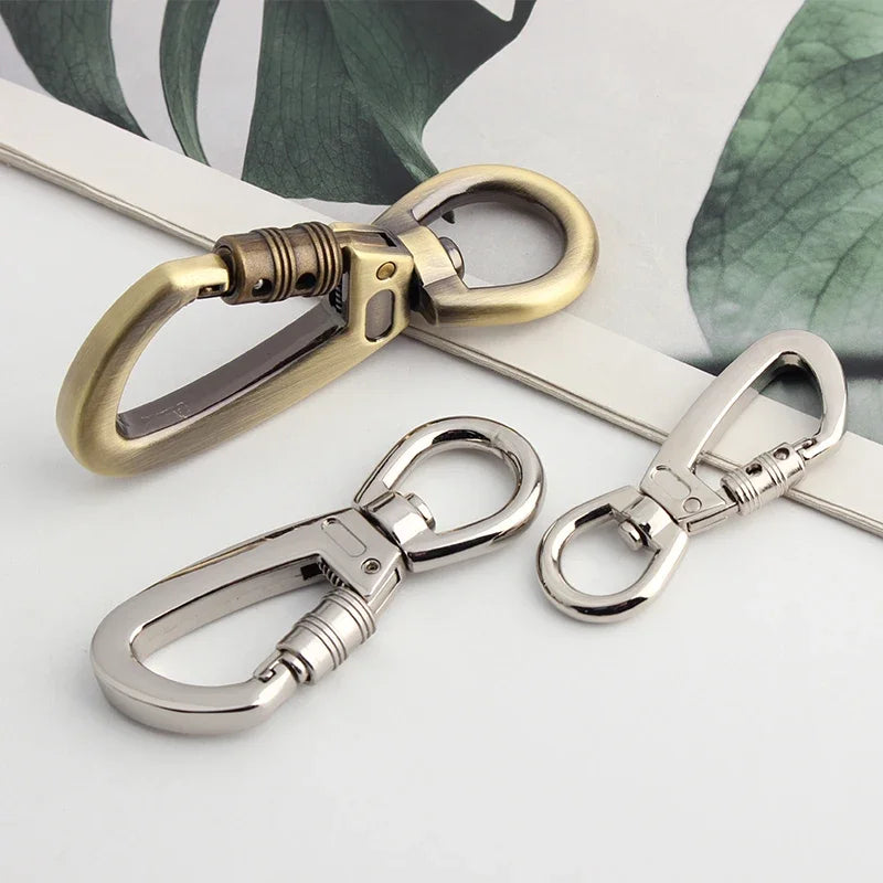 Heavy Duty Auto-Locking Carabiner Dog Leash Clip – Swivel Rotating Pet Hook
